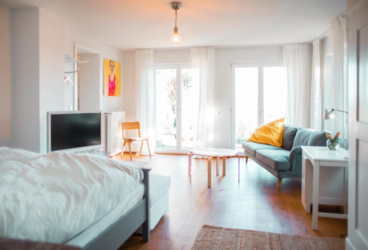Bed & Breakfast Unter Den Linden Hungen Exteriör bild
